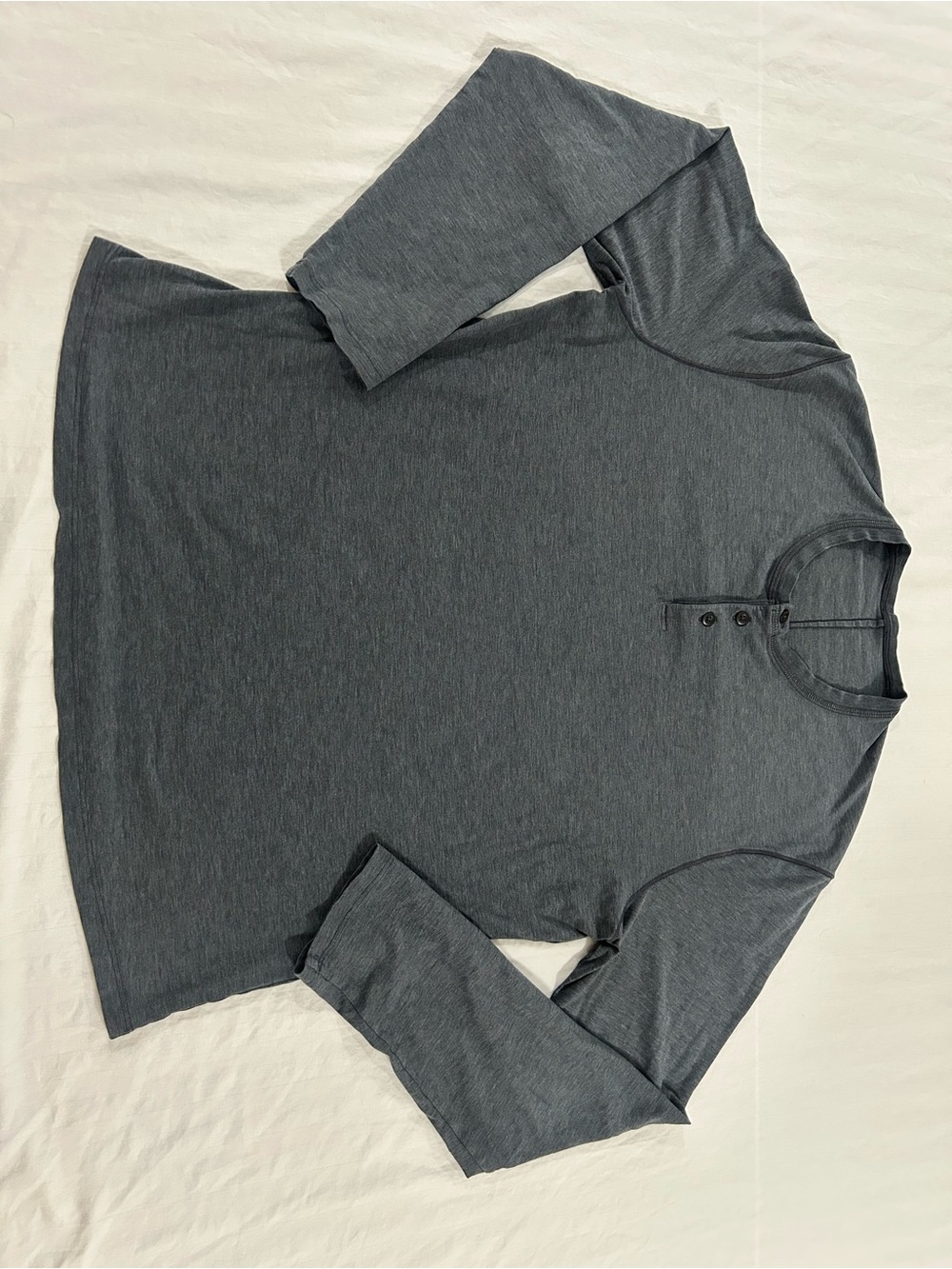lululemon athletica Men's Long-Sleeve Henley in Heather Gray